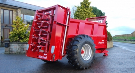 Rear Discharge Muck Spreaders