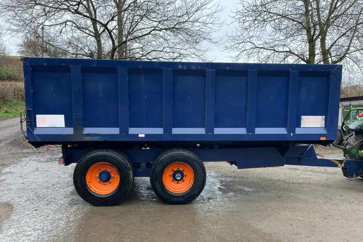Used agricultural trailers 4